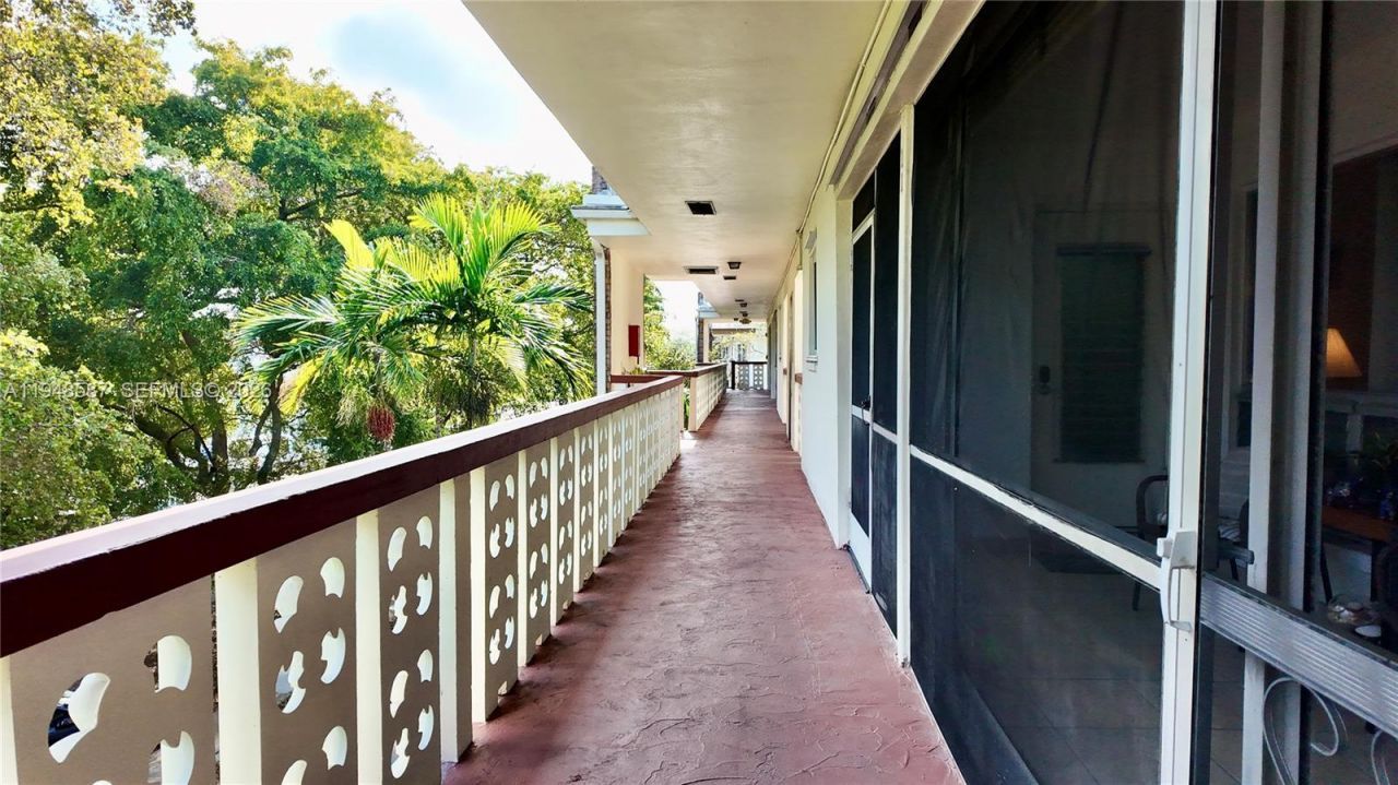 412 S Luna Ct, Unit 11, Hollywood, FL 33021 Photo