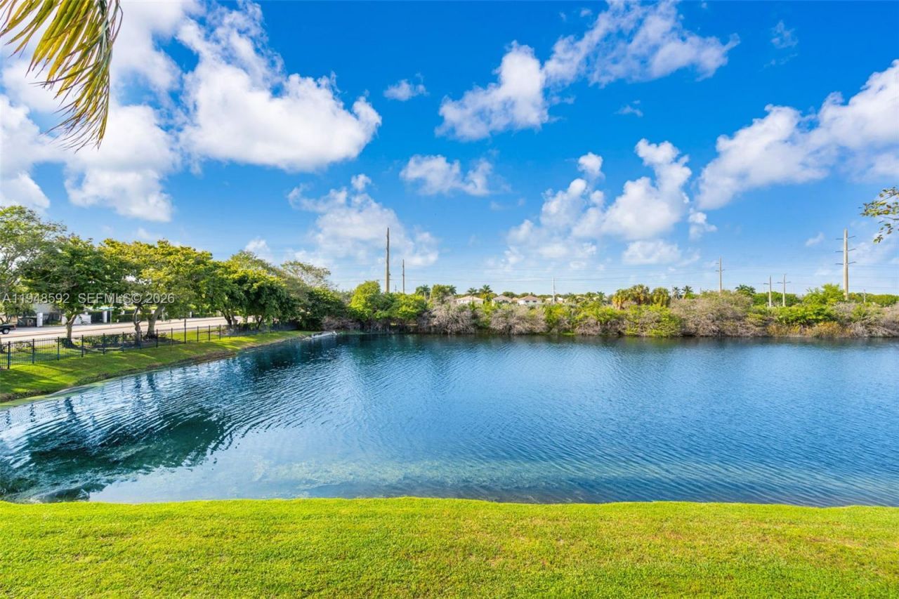 2401 W Preserve Way, Unit 204, Miramar, FL 33025 Photo