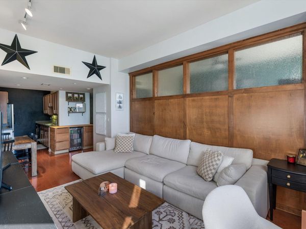 66 MONROE AVE, Unit 405, Memphis, TN 38103