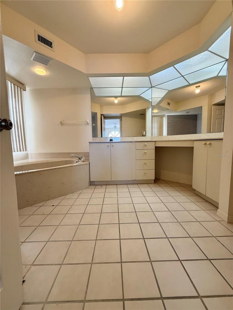 3640 Bal Harbor Boulevard, Unit 415, Punta Gorda, FL 33950 Photo