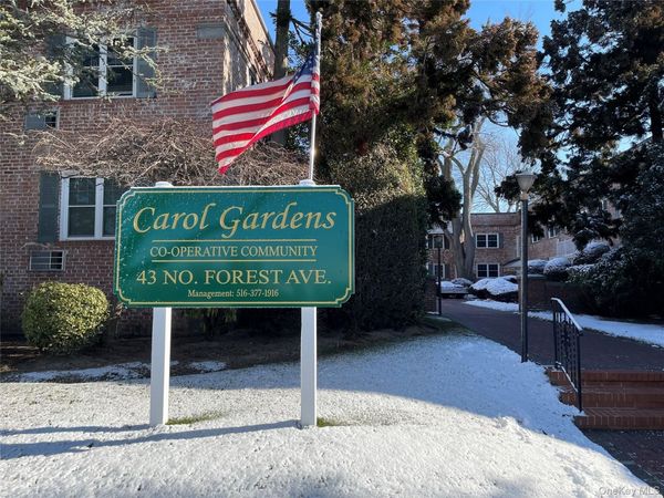 43 N Forest Avenue, Unit C21, Rockville Centre, NY 11570