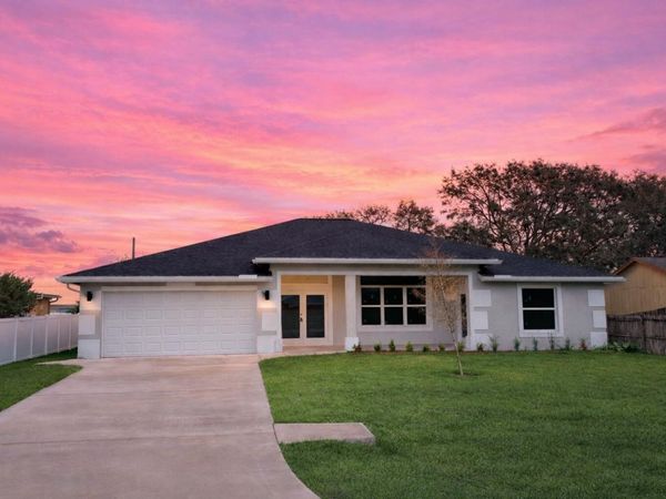 655 SW Seagull Terrace, Port St. Lucie, FL 34953