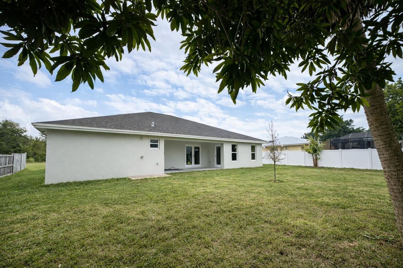 655 SW Seagull Terrace, Port Saint Lucie, FL 34953 Photo