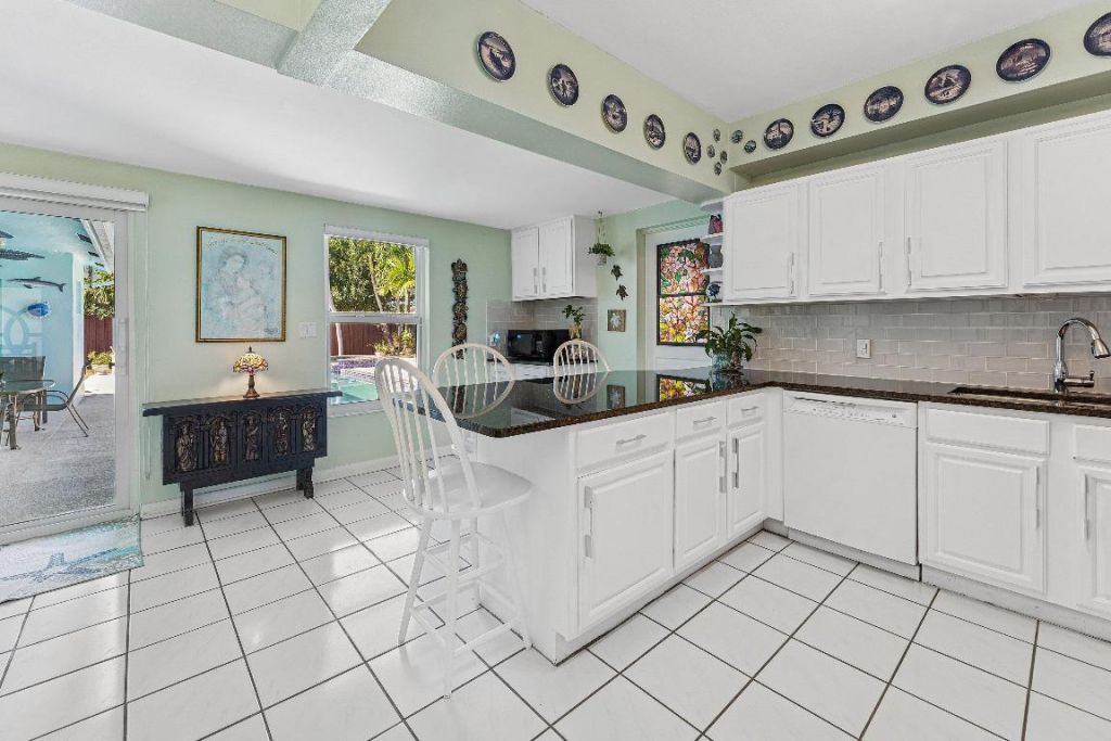 3421 Eastview Avenue, West Palm Beach, FL 33407 Photo