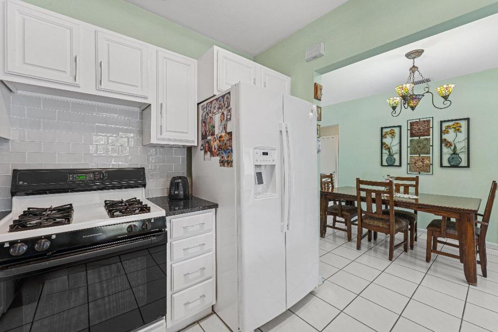 3421 Eastview Avenue, West Palm Beach, FL 33407 Photo