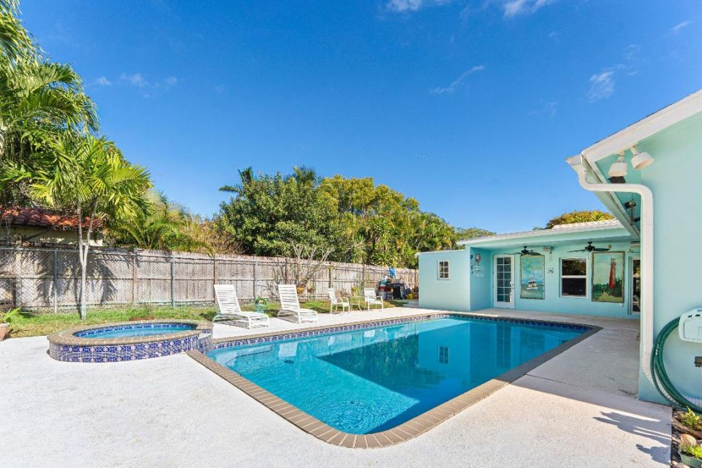 3421 Eastview Avenue, West Palm Beach, FL 33407 Photo