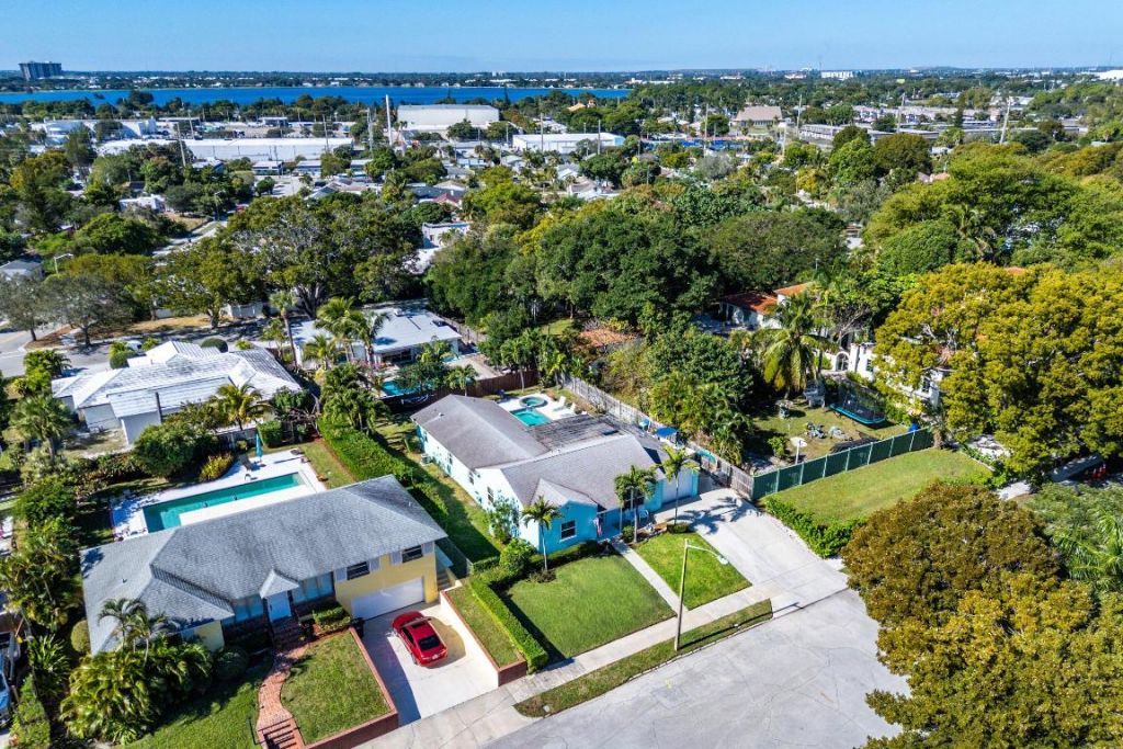 3421 Eastview Avenue, West Palm Beach, FL 33407 Photo