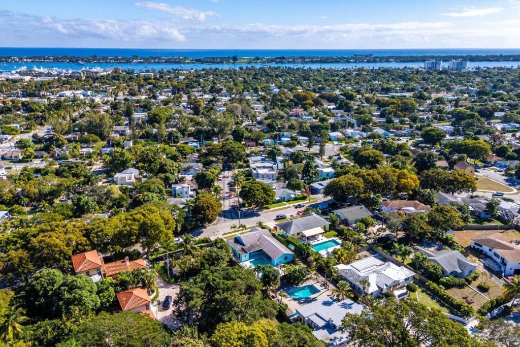 3421 Eastview Avenue, West Palm Beach, FL 33407 Photo