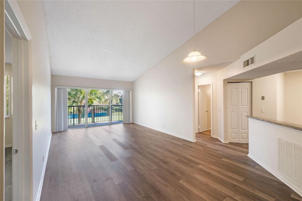 8801 Wiles Road, Unit 304, Coral Springs, FL 33067 Photo