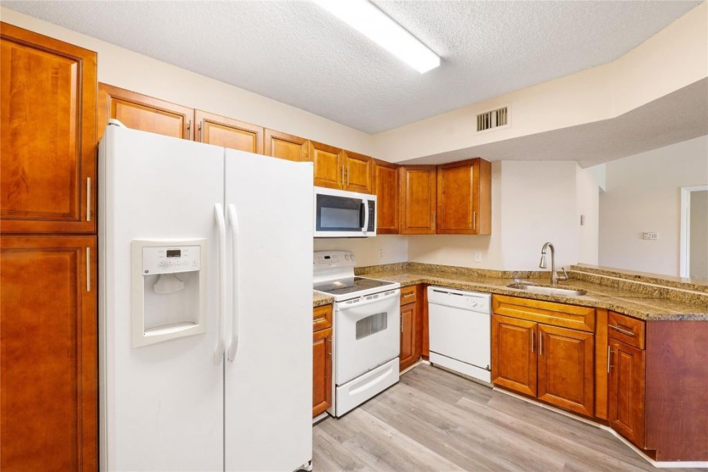 8801 Wiles Road, Unit 304, Coral Springs, FL 33067 Photo