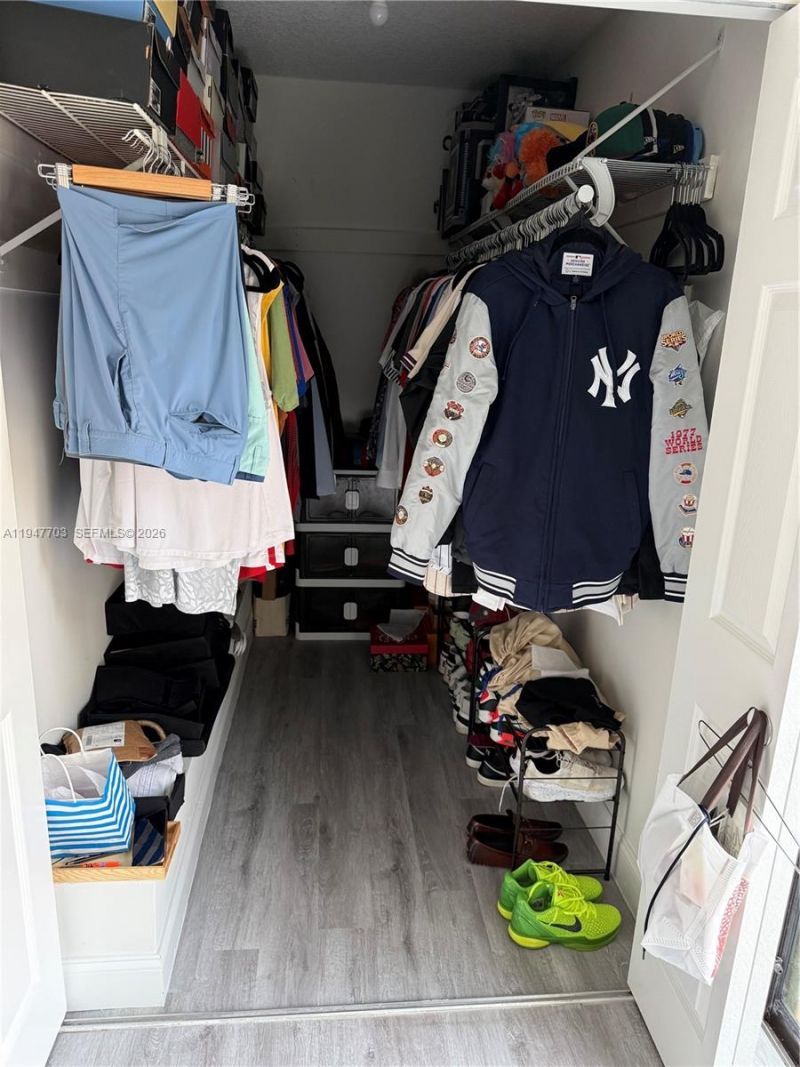 2563 Lakeview Ct, Cooper City, FL 33026 Photo