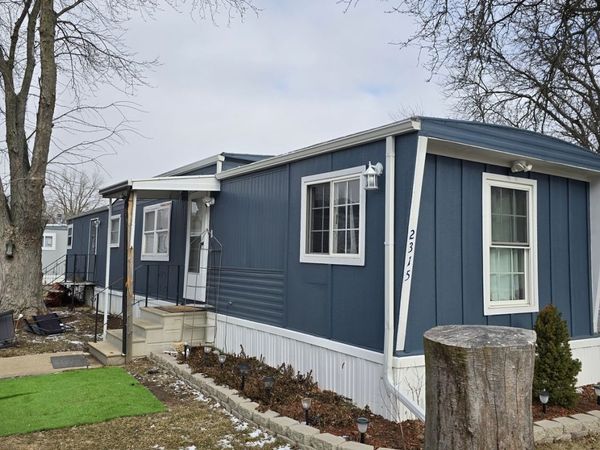 2315 Hickory Lane, Sycamore, IL 60178