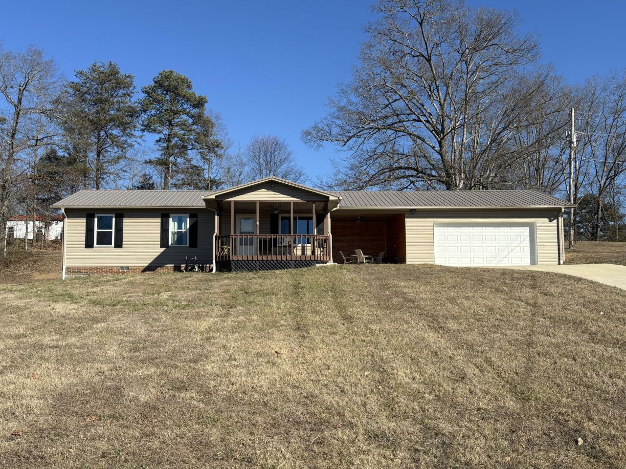 155 Oak Tree Lane Sneedville, TN 37869