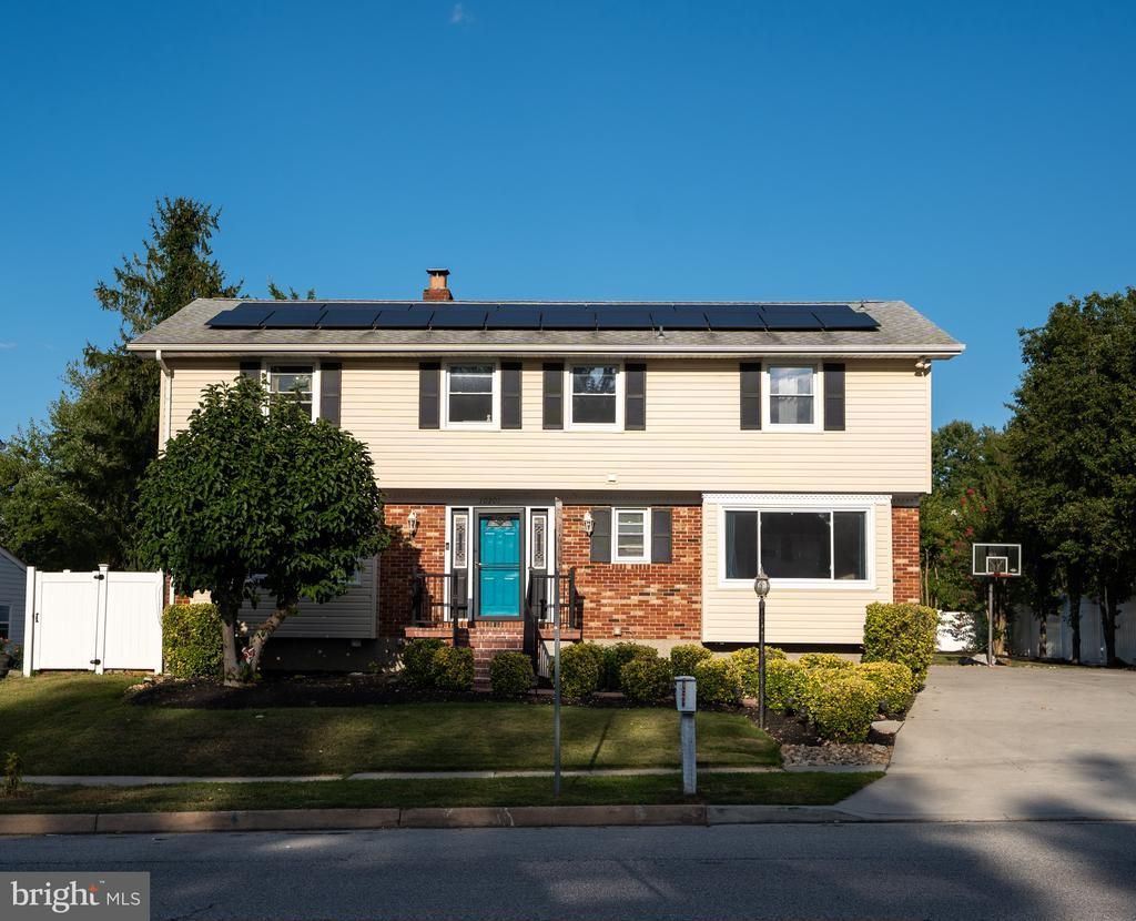 10201 Greenside Drive, Cockeysville, MD 21030 Main Photo