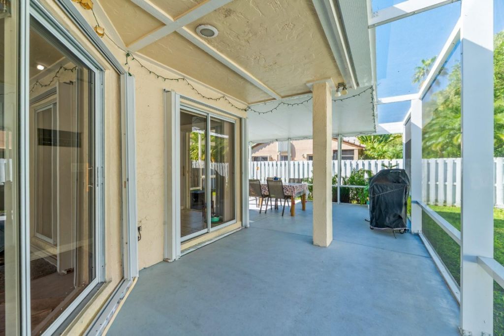 1347 Seagrape Circle, Weston, FL 33326 Photo