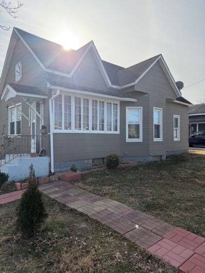 702 W Poplar Street, West Frankfort, IL 62896 Main Photo