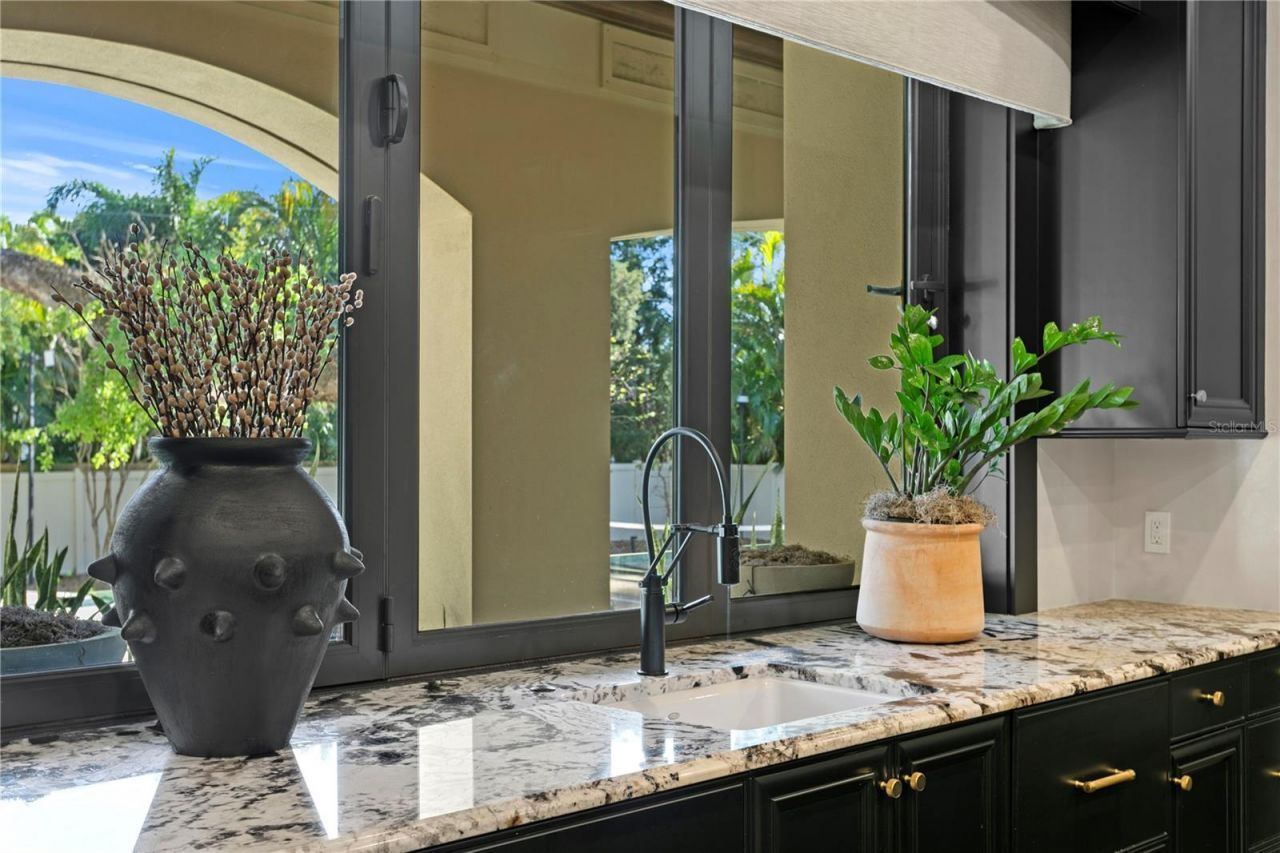 4518 W Rosemere Road, Tampa, FL 33609 Photo