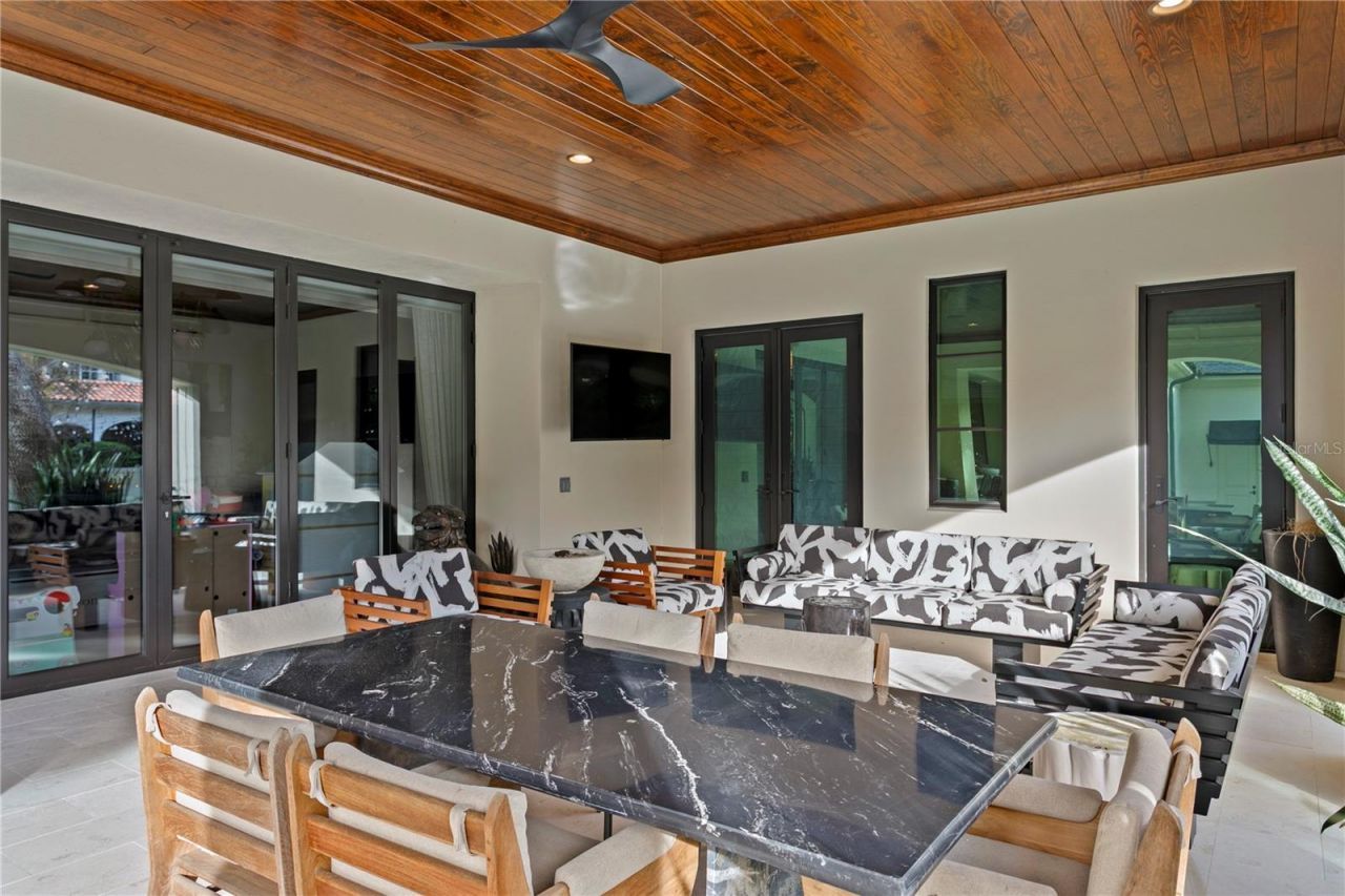 4518 W Rosemere Road, Tampa, FL 33609 Photo