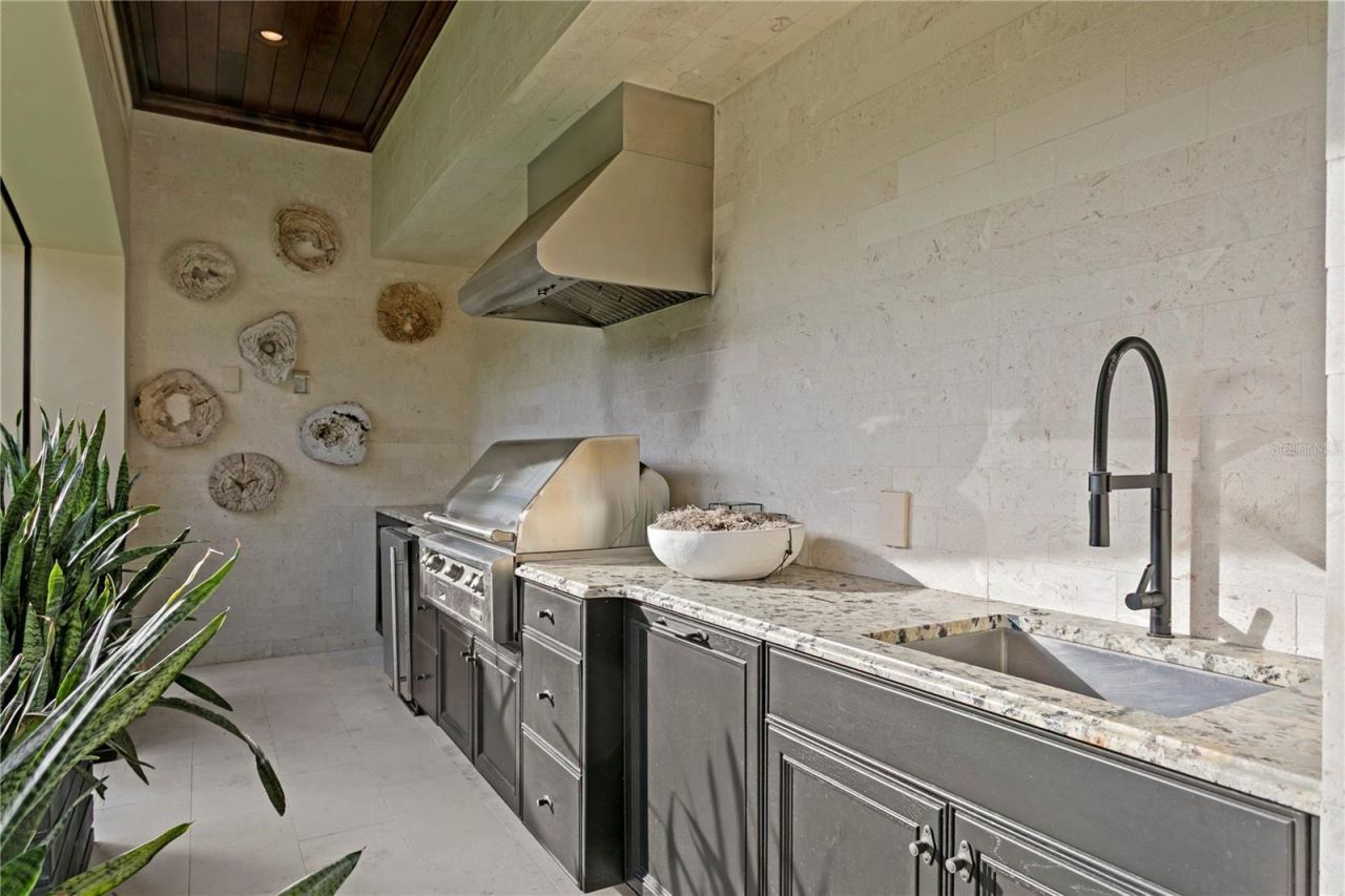 4518 W Rosemere Road, Tampa, FL 33609 Photo