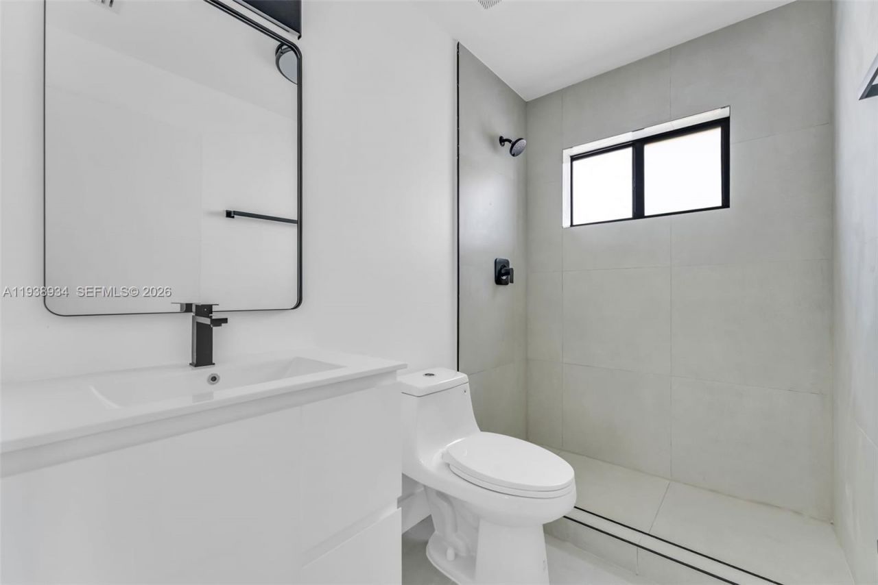 5821 NW 30th Ave, Miami, FL 33142 Photo