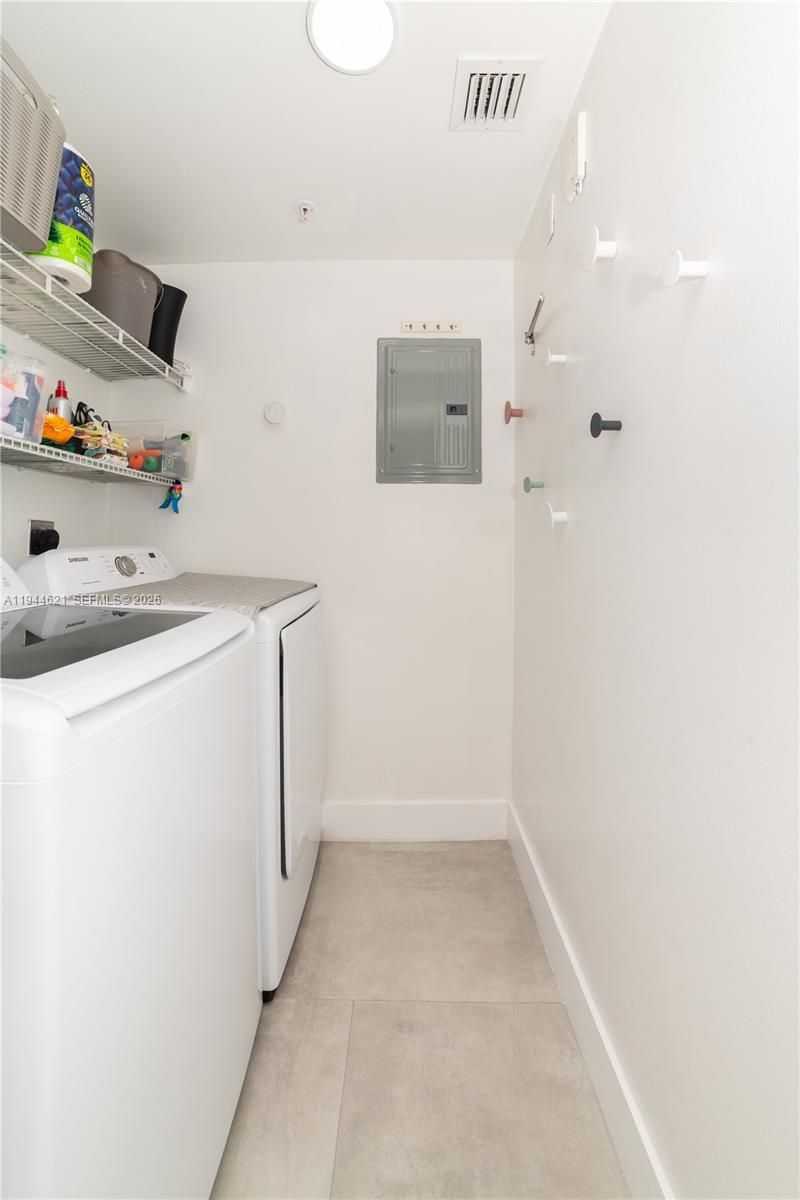 17150 N Bay, Unit 2905, Sunny Isles Beach, FL 33160 Photo