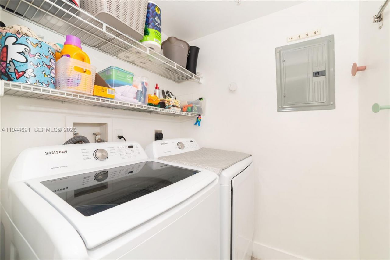 17150 N Bay, Unit 2905, Sunny Isles Beach, FL 33160 Photo