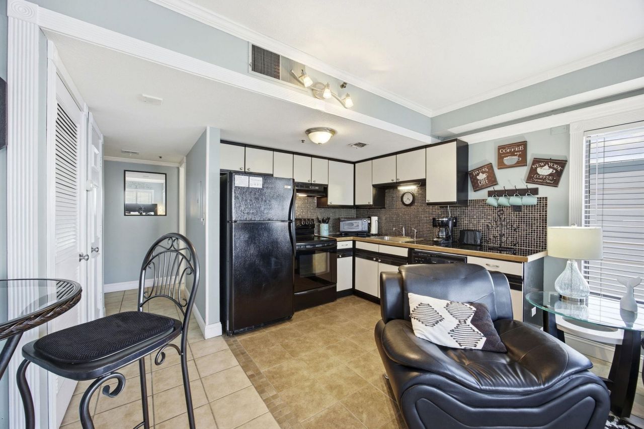 1605 S Ocean Blvd. Photo 14