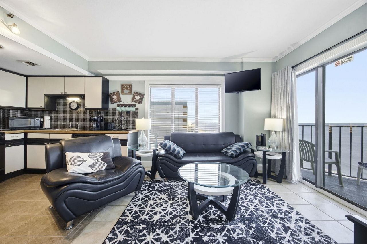 1605 S Ocean Blvd. Photo 6