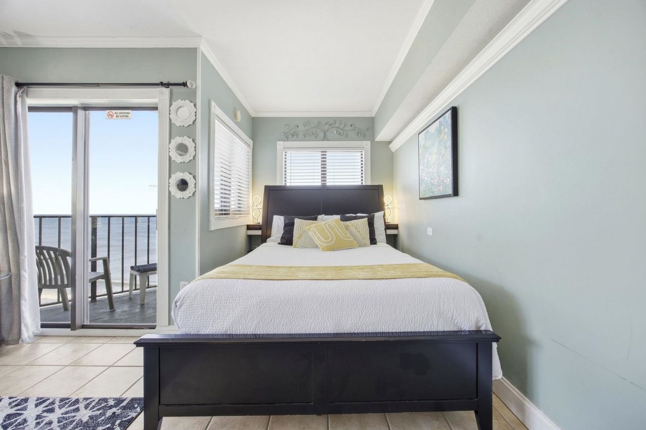 1605 S Ocean Blvd. Photo 9