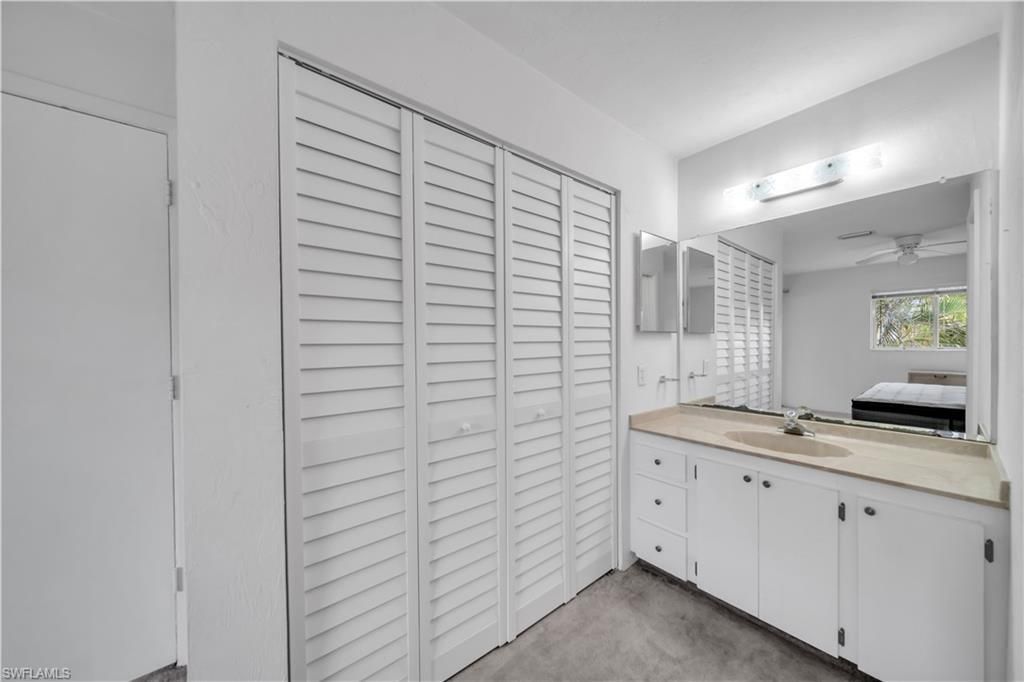 8071 Country Rd, Unit 206, Fort Myers, FL 33919 Photo