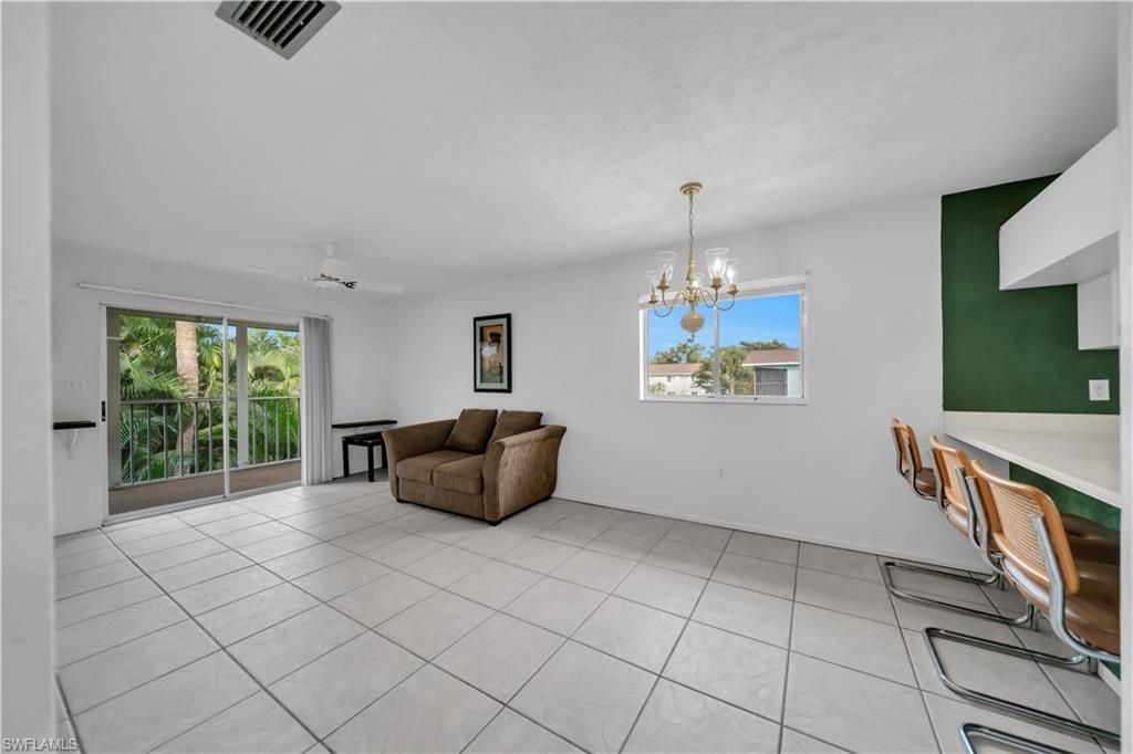 8071 Country Rd, Unit 206, Fort Myers, FL 33919 Photo