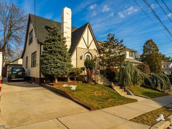 1611 N Sunset Pl, Union, NJ 07083