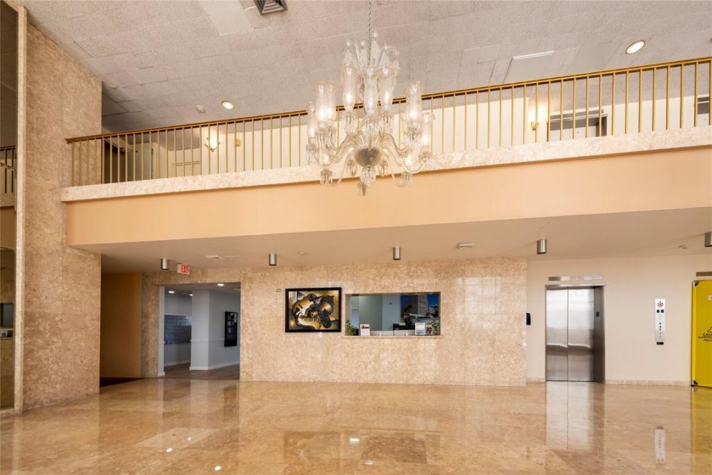 4020 Galt Ocean Drive, Unit 309, Fort Lauderdale, FL 33308 Photo