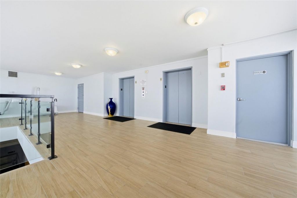 4020 Galt Ocean Drive, Unit 309, Fort Lauderdale, FL 33308 Photo