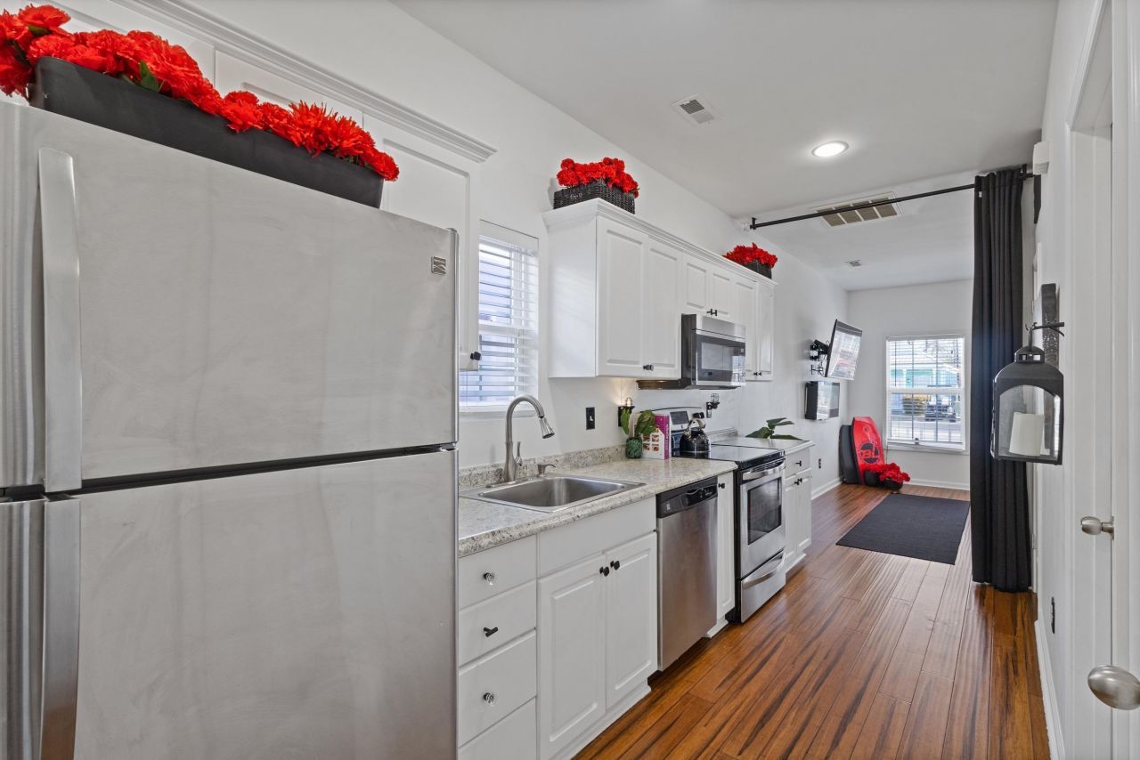 141 Addison Cottage Way Photo 7