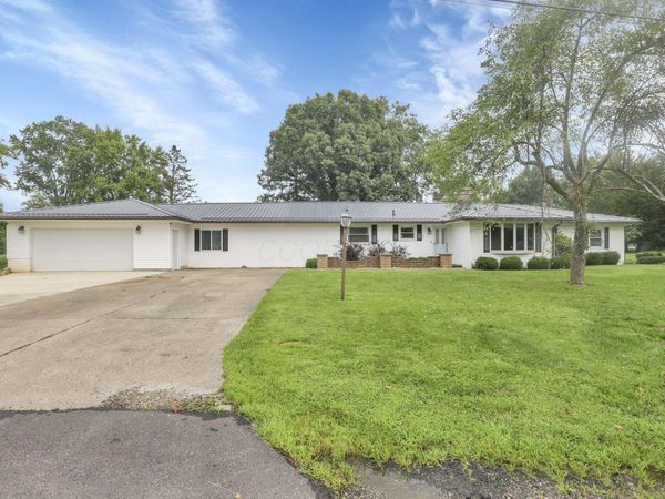 122 Wilshire Drive, Hebron, OH 43025