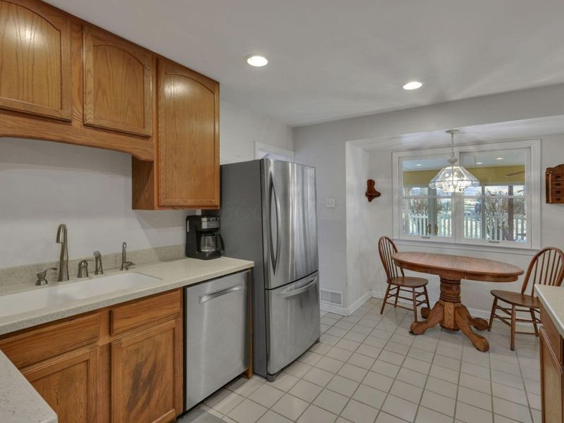 122 Wilshire Drive , Hebron, OH 43025 Photo 12