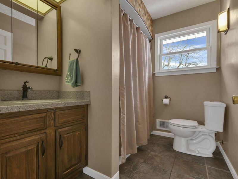 122 Wilshire Drive , Hebron, OH 43025 Photo 25