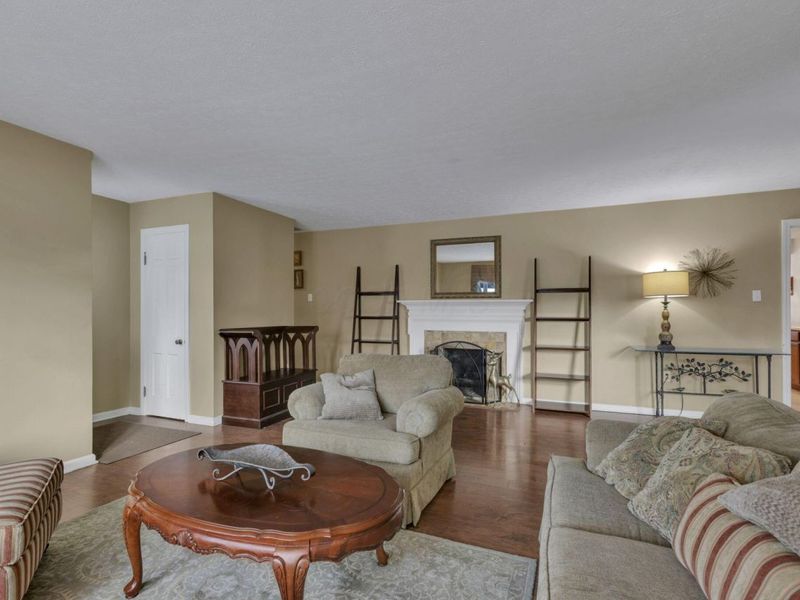 122 Wilshire Drive , Hebron, OH 43025 Photo 6