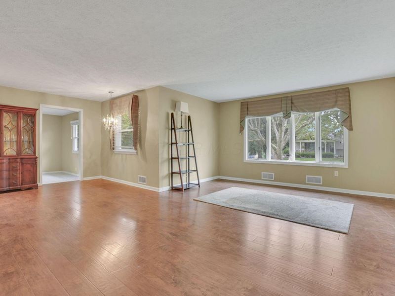 122 Wilshire Drive, Hebron, OH 43025 Photo 7