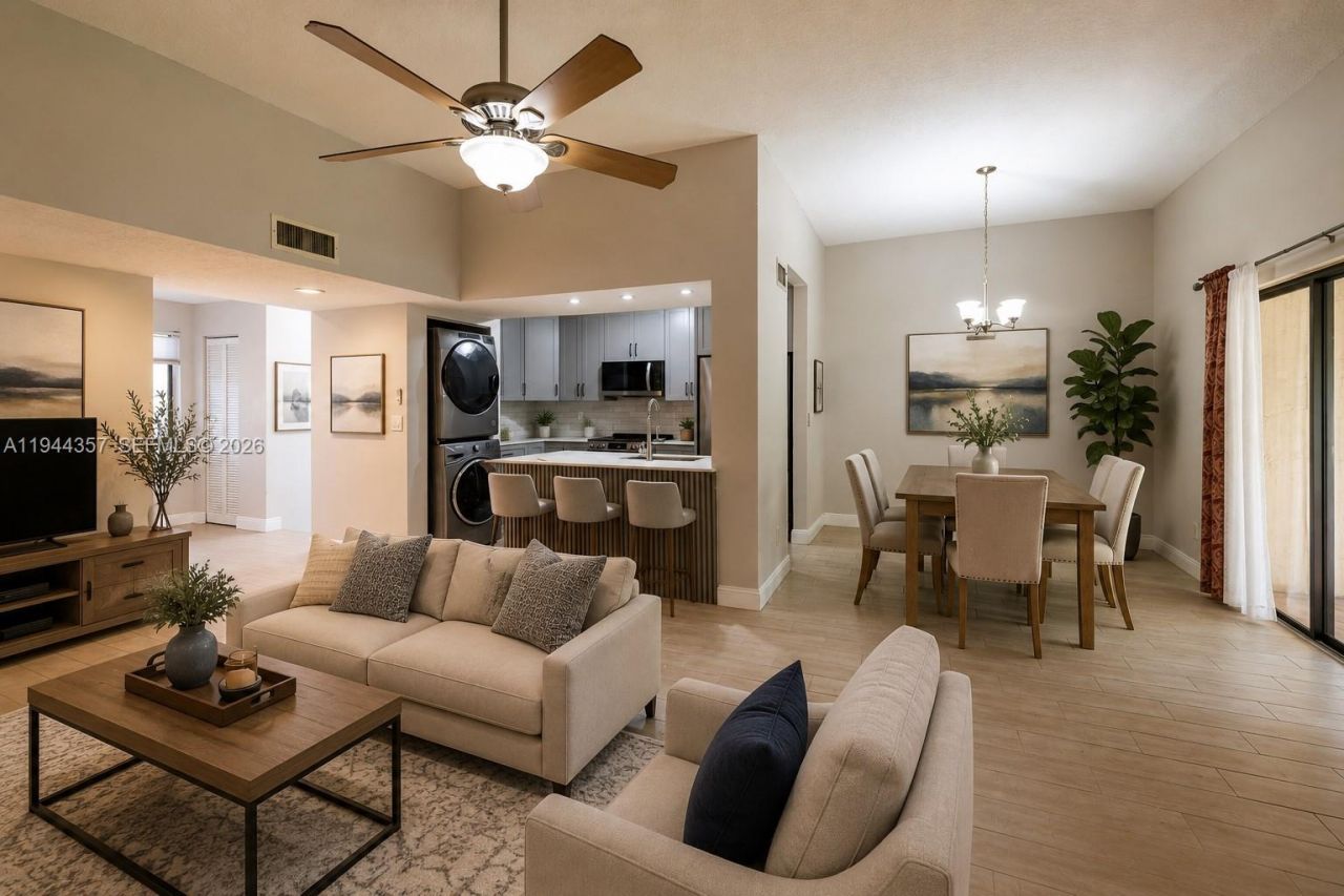 8019 NW 15th Mnr, Unit 8019, Plantation, FL 33322 Photo