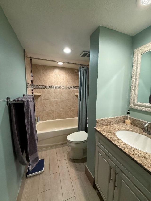 8019 NW 15th Mnr, Unit 8019, Plantation, FL 33322 Photo