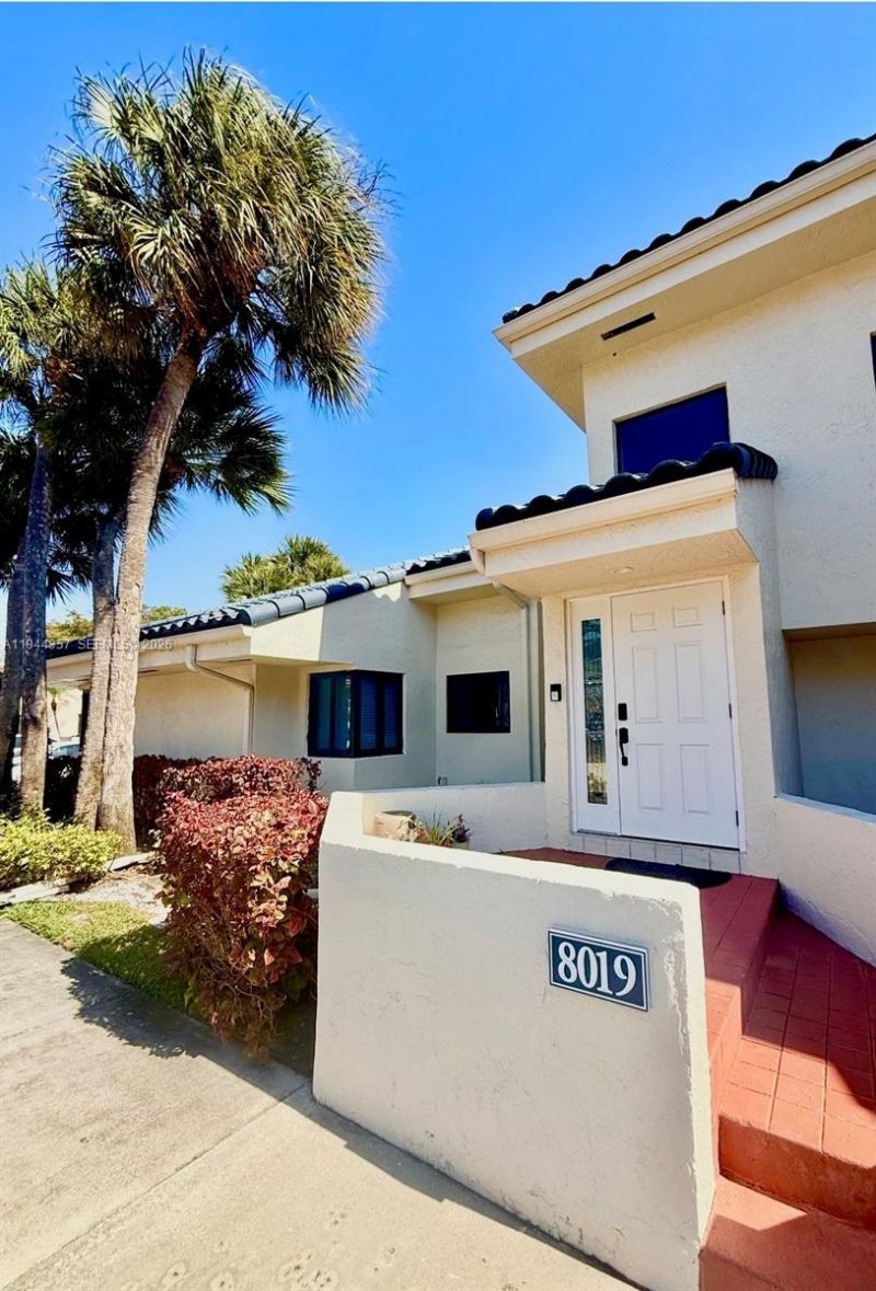 8019 NW 15th Mnr, Unit 8019, Plantation, FL 33322 Photo