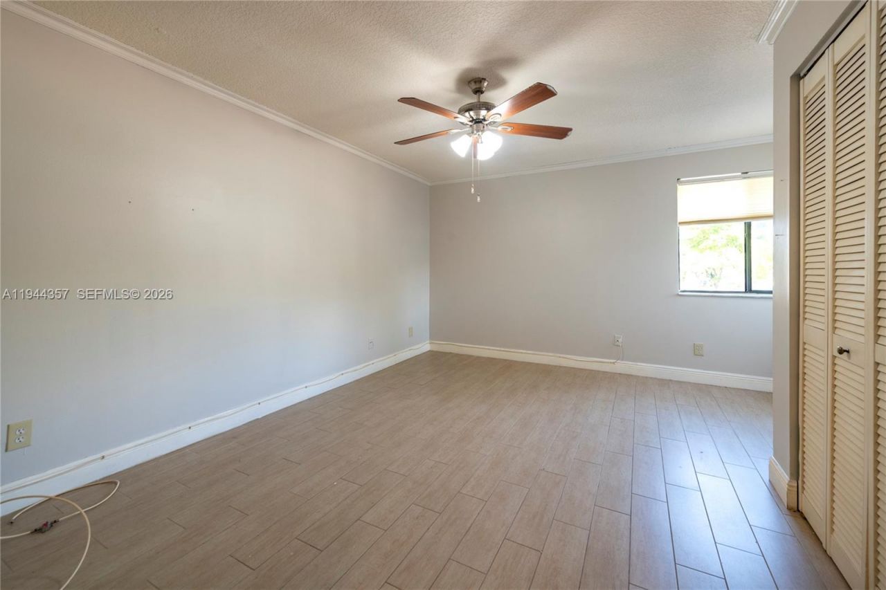 8019 NW 15th Mnr, Unit 8019, Plantation, FL 33322 Photo