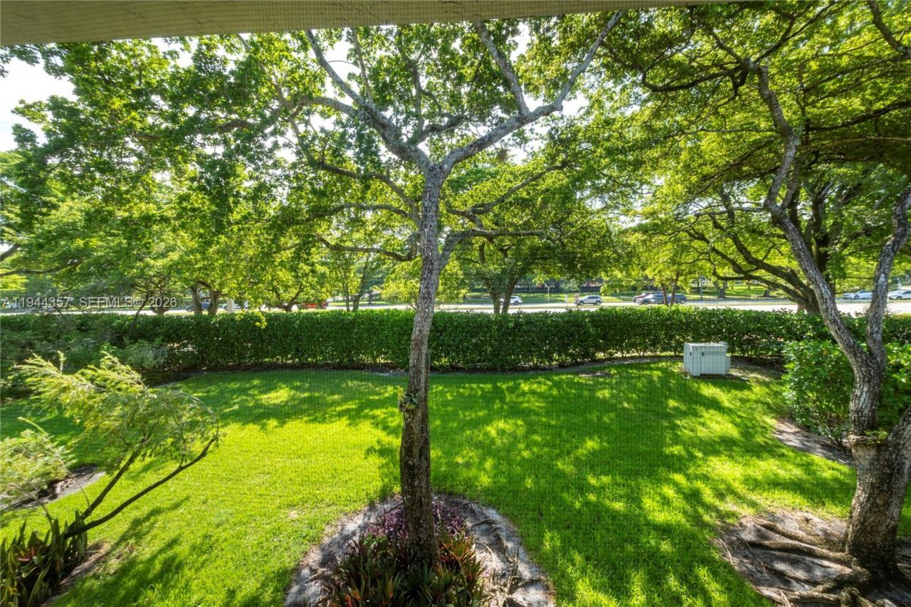 8019 NW 15th Mnr, Unit 8019, Plantation, FL 33322 Photo