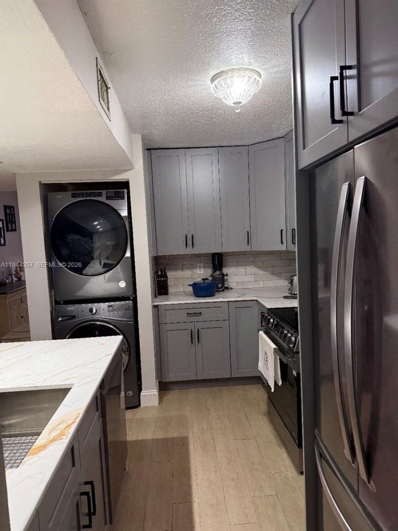 8019 NW 15th Mnr, Unit 8019, Plantation, FL 33322 Photo