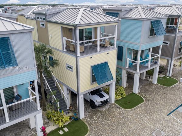 101 11th Street Ocean, Unit 17, Marathon, FL 33050