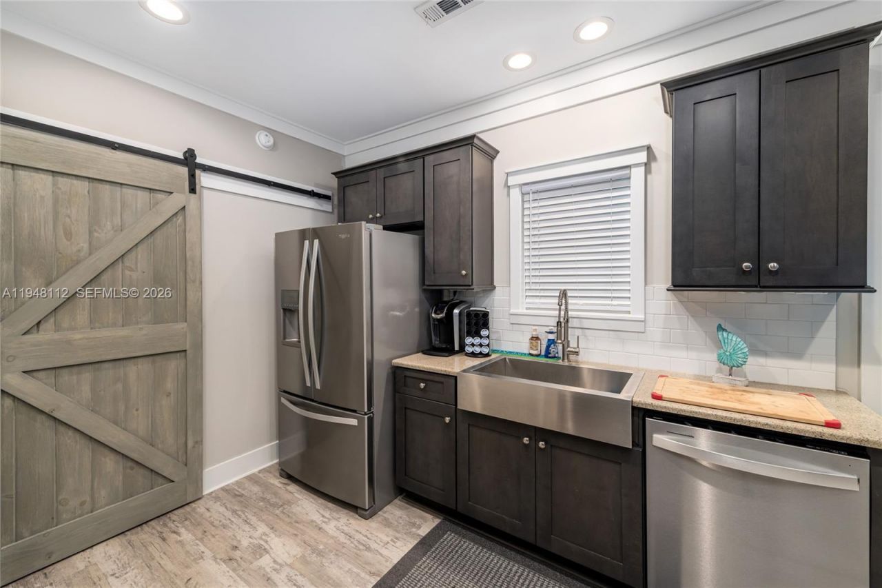 101 11th Street Ocean, Unit 17, Marathon, FL 33050 Photo