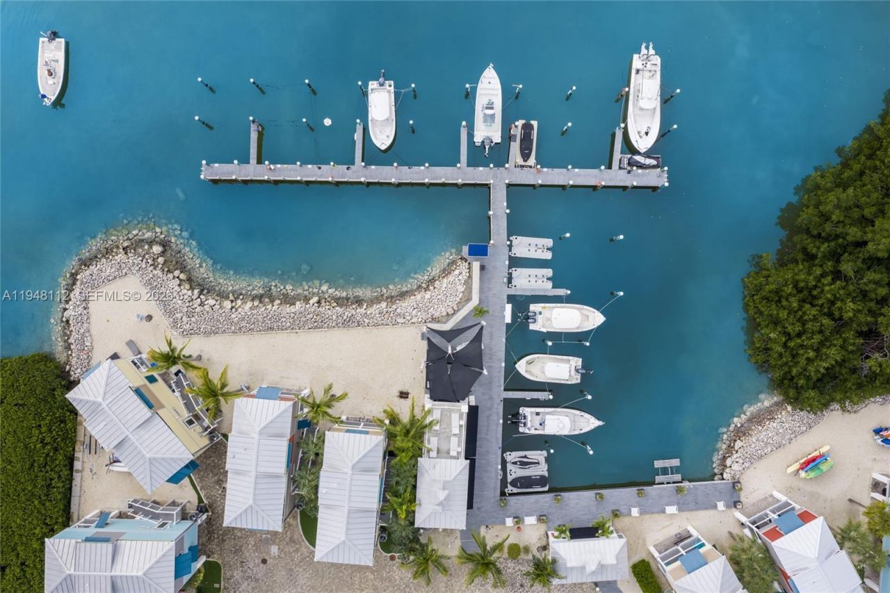 101 11th Street Ocean, Unit 17, Marathon, FL 33050 Photo