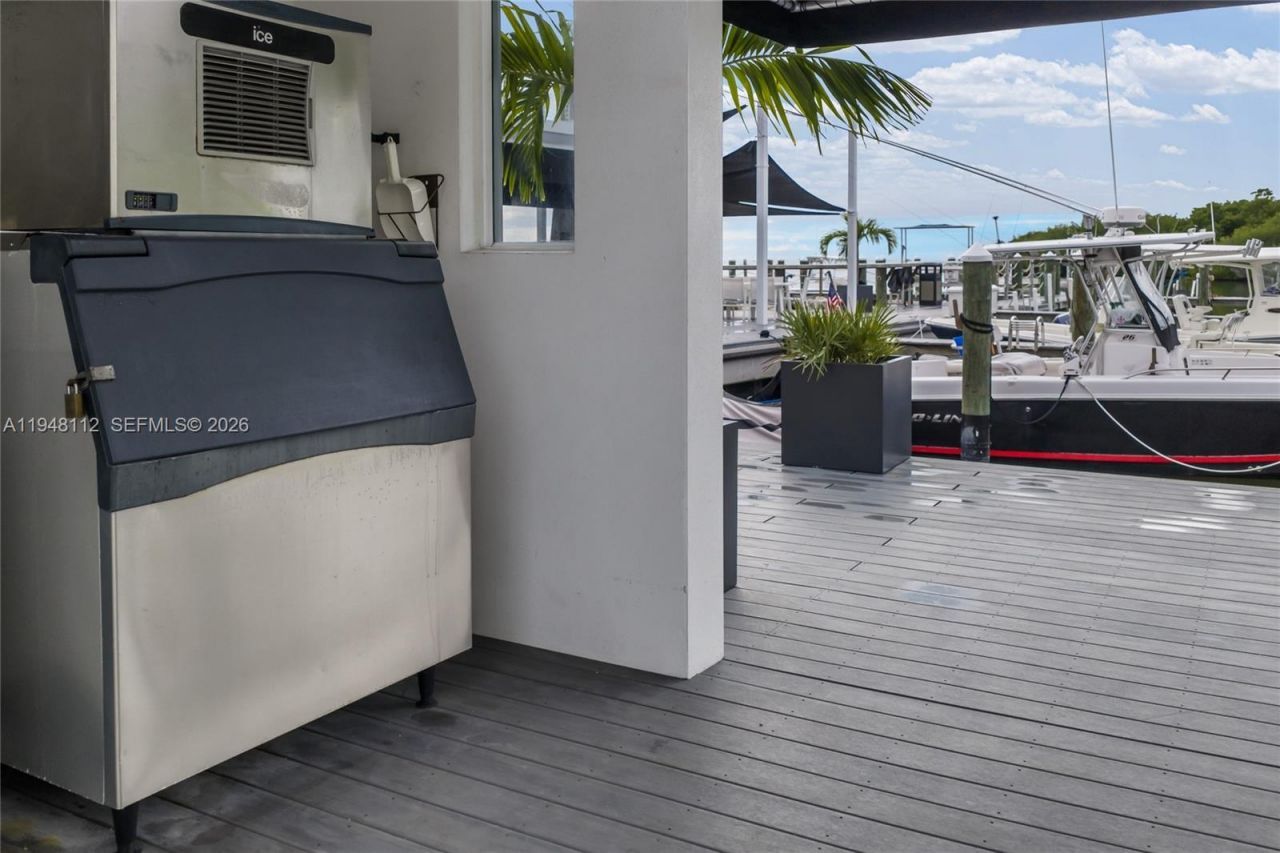 101 11th Street Ocean, Unit 17, Marathon, FL 33050 Photo